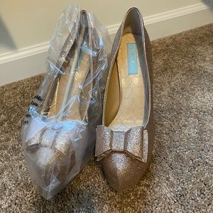 Gold sparkly blue by betsey Johnson size 10